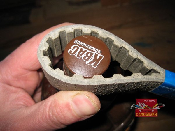 Открывалка для присохших крышек пластиковых бутылок самоделкин