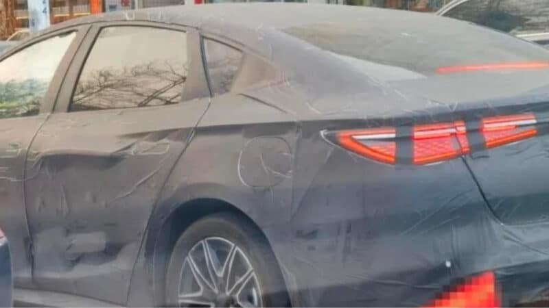 Седан BYD Destroyer 07 шпионили в Китае. Он создан на базе BYD Han