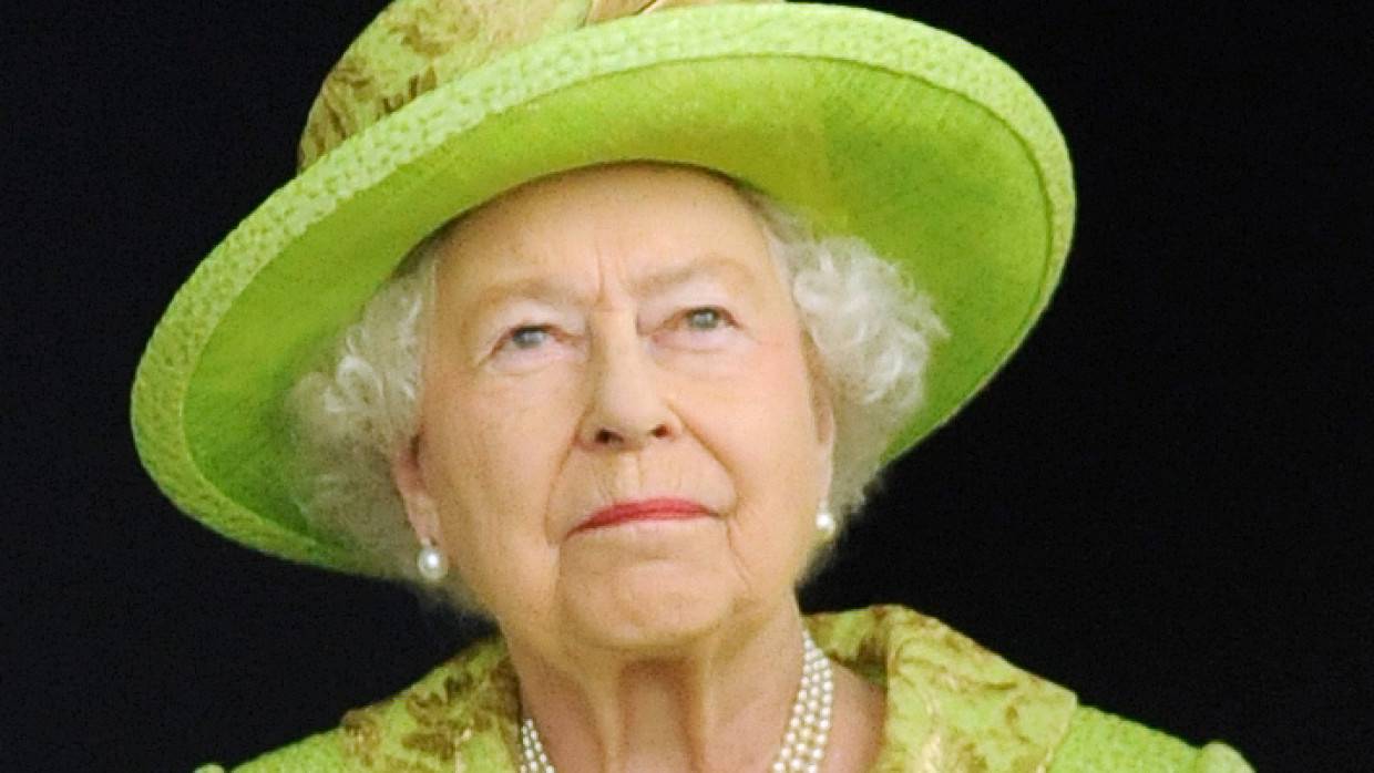 Британские СМИ заявили, что королева Елизавета II заболела коронавирусом