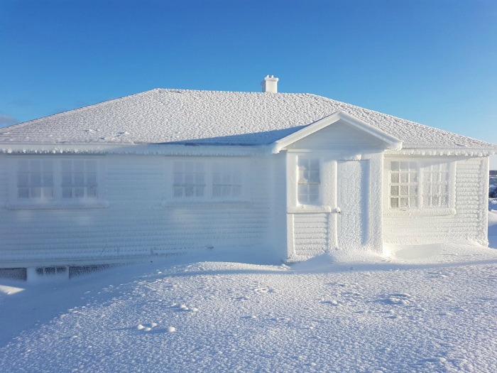 15 фотографий из Канады, в которой выпало более 3-х метров снега зима,Канада,погода,снег,юмор