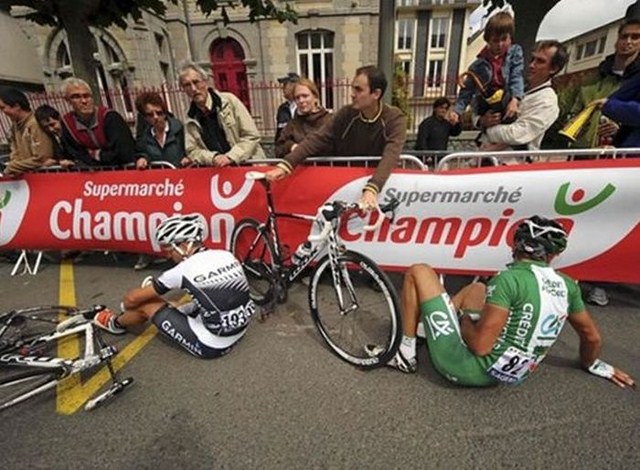 Падения с велосипеда (40 фото)