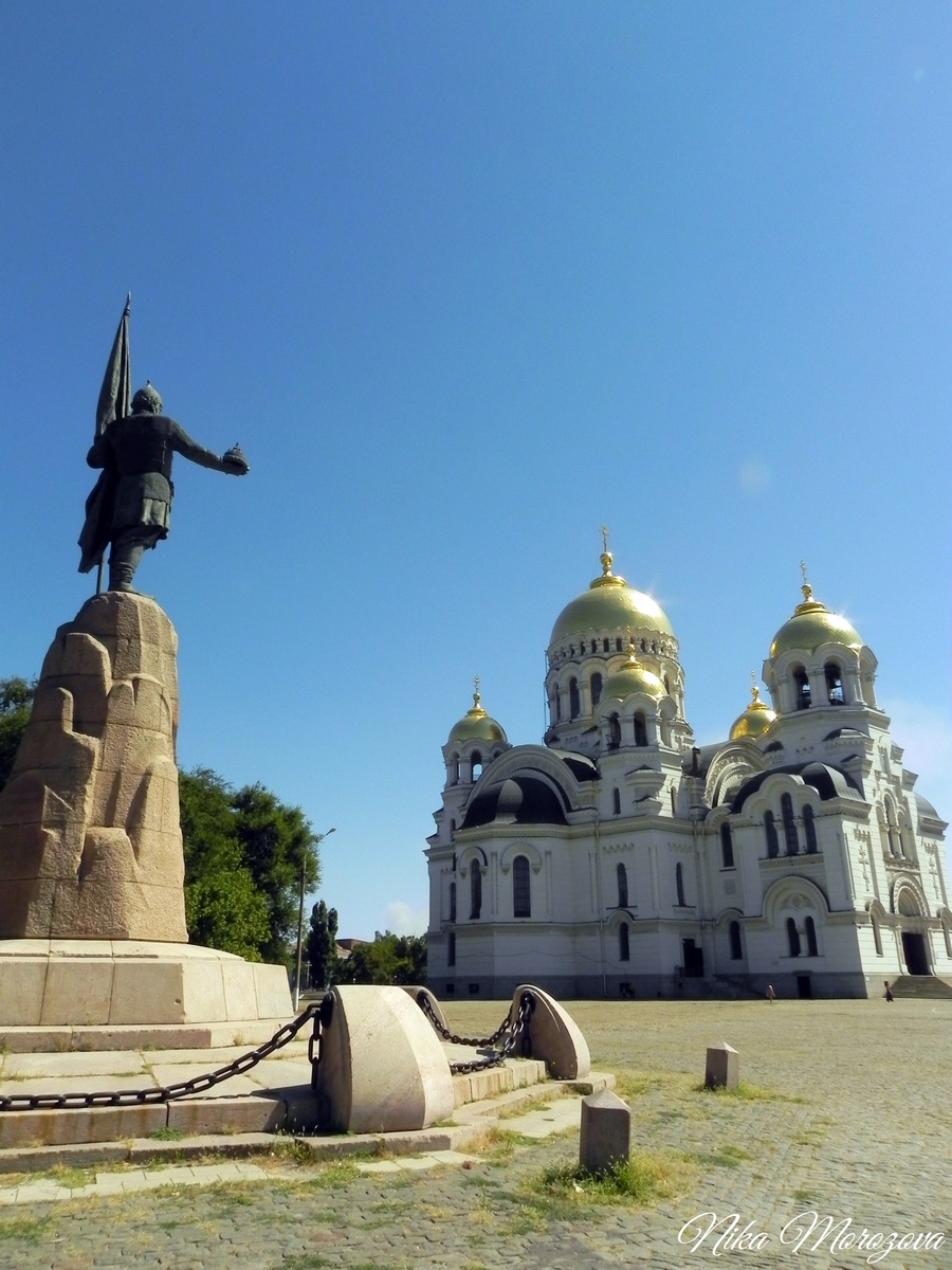 Где в новочеркасске можно. Новочеркасск. Город Новочеркасск Ростовской. Новочеркасск достопримечательности. Новочеркасский собор памятник Ермаку.