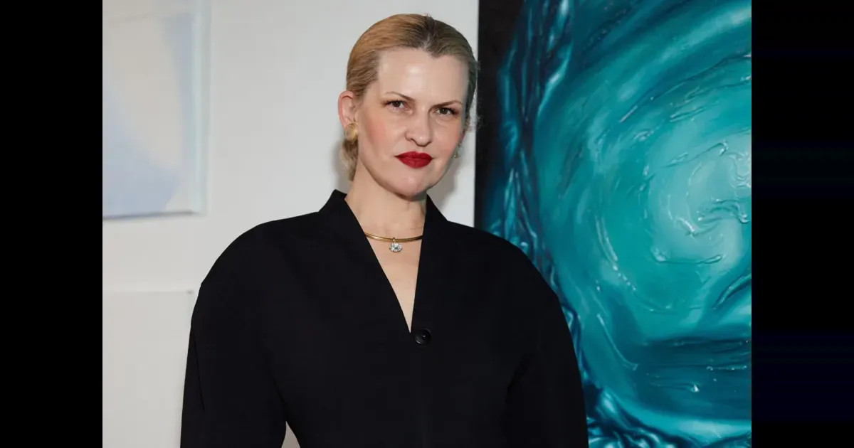 Аркадий Новиков, Маша Цигаль, Катя IOWA, Полина Киценко посетили выставку-ярмарку современного искусства "Catalog"