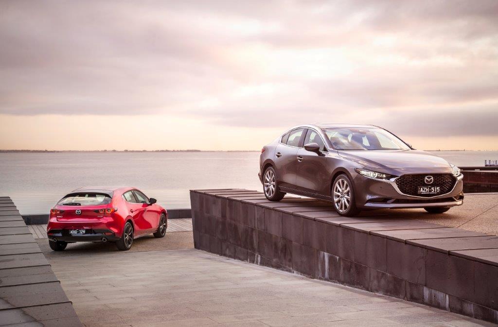 Новую Mazda 3 уже можно купить в России авто,автомобили,цены