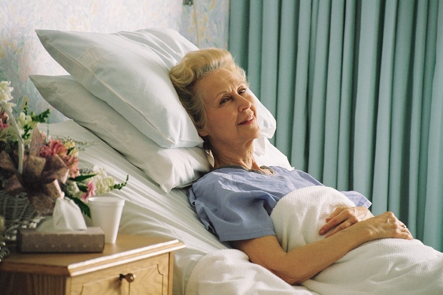 Борьба с пролежнями: основы ухода за лежачими больными