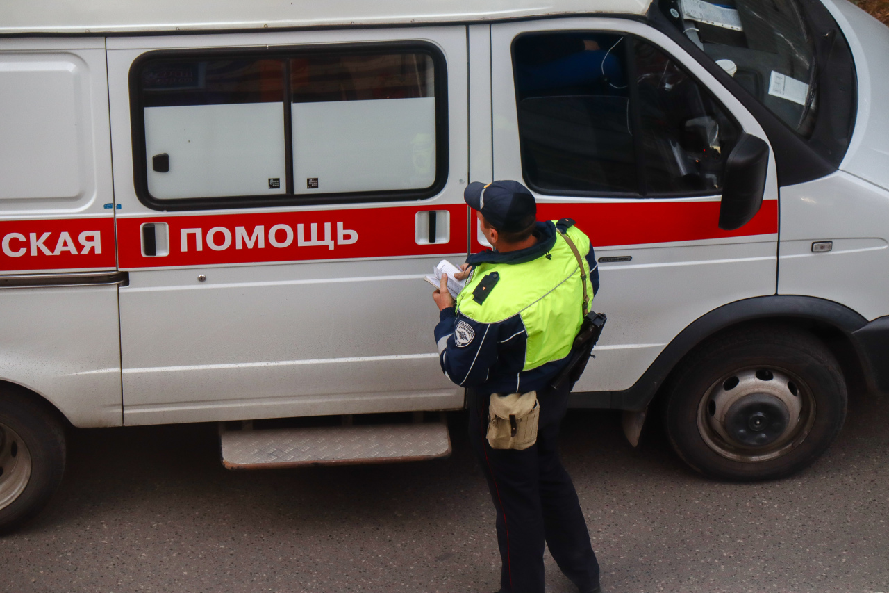 В Пушкинском округе трое школьников пострадали в аварии с такси