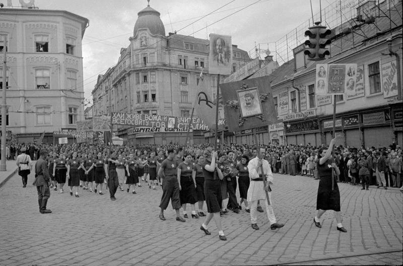 Демонстрация памяти Юрия Федьковича
Георгий Петрусов, август 1940 года, Украинская ССР, г. Черновицы, МАММ/МДФ.
