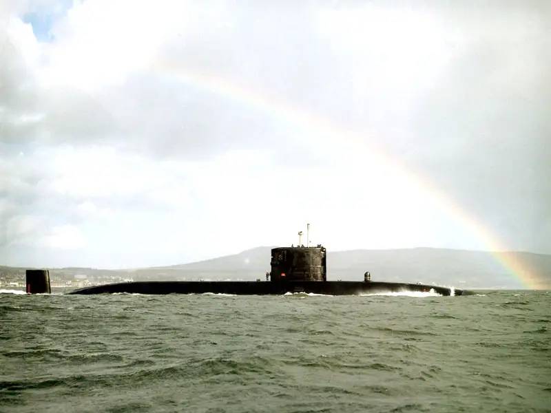 Найти советский авианосец: подлодка HMS Swiftsure и крейсер «Киев» вмф