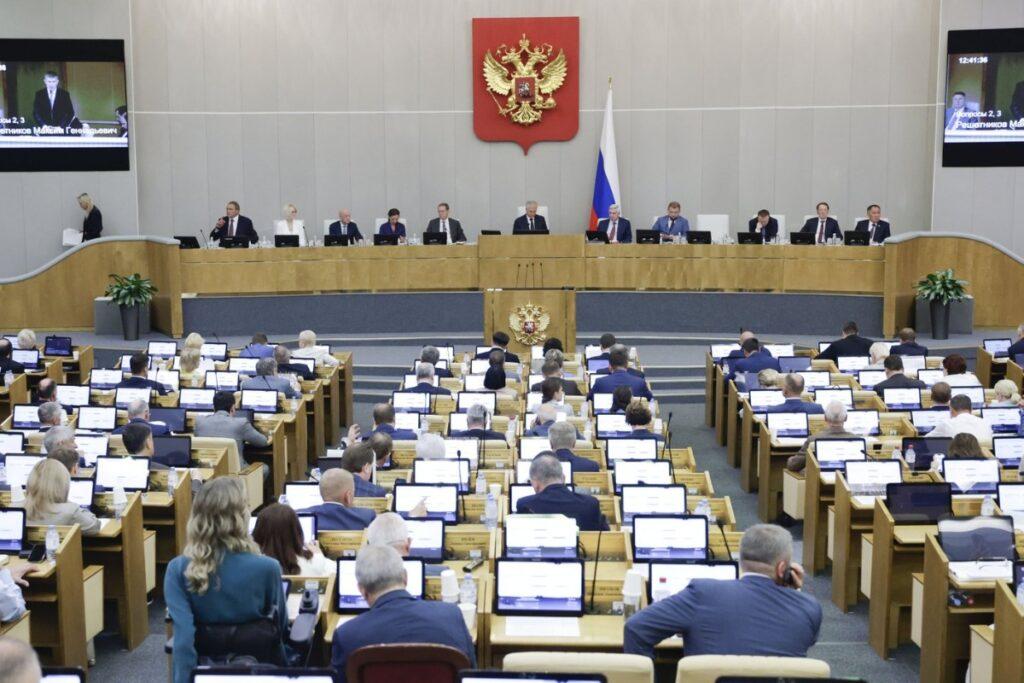 Володин: закон о запрете вейпов в РФ могут принять через два месяца