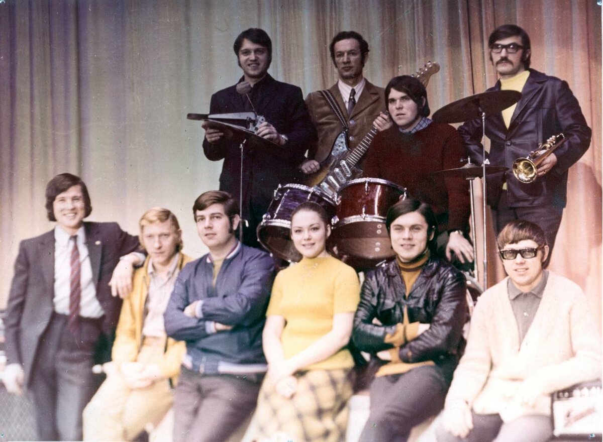 Они были первым ВИА: история «Поющих гитар» Они были первым ВИА: история «Поющих гитар» 70,группа