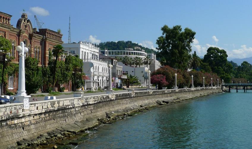 Кипящий политический котёл Абхазии мешает её развитию Кипящий политический котёл Абхазии мешает её развитию геополитика