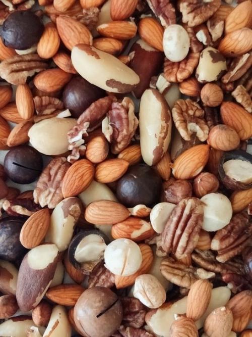 Польза орехов и семян в питании.