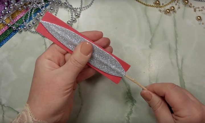 Новогодние игрушки из фоамирана своими руками Новогодние игрушки из фоамирана своими руками из фоамирана,своими руками,сделай сам