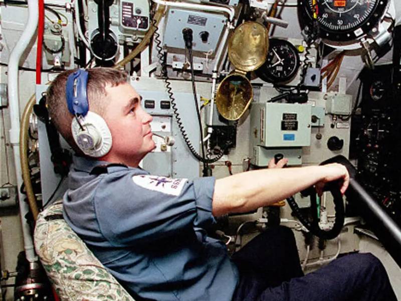 Найти советский авианосец: подлодка HMS Swiftsure и крейсер «Киев» вмф