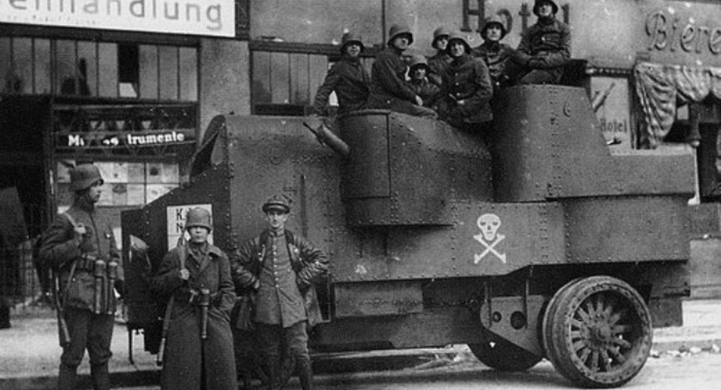 10 странных военных автомобилей времен Первой Мировой Войны