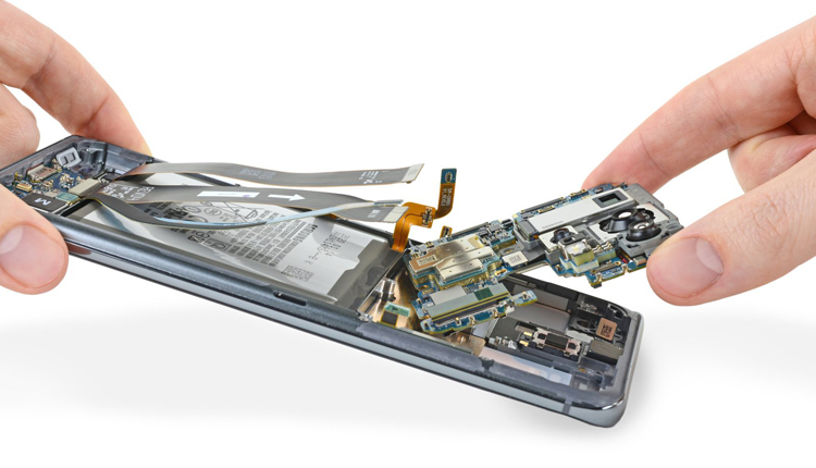 Вскрытие Samsung Galaxy S20 Ultra: ремонт дисплея обернётся заменой половины смартфона Samsung, аппарата, iFixit, Qualcomm, оперативной, памяти, замены, Специалисты, крепежа, стандартного, применение, названы, конструкции, Плюсами, шкале, десятибалльной, балла, многих, только, оценена