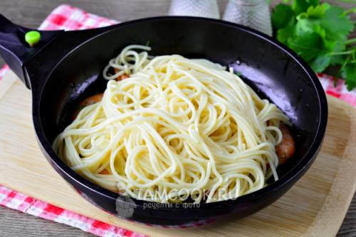 Спагетти в сливочно-чесночном соусе с креветками. Паста с креветками в сливочно-чесночном соусе 08