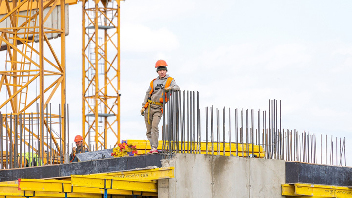 ПОХОРОНЫ РЫНКА НЕДВИЖИМОСТИ: НОВЫЕ КВАРТИРЫ СТРОЯТ ДЛЯ МИГРАНТОВ