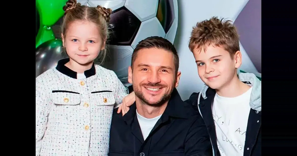 Сергей Лазарев пошутил про свои будни отца-одиночки