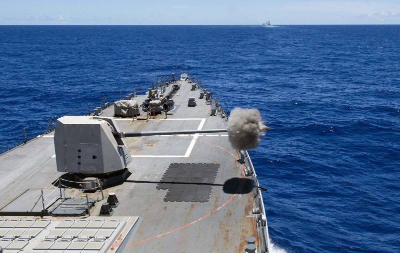 Российские военные призывают встретить американские корабли в Черном море во всеоружии Новости