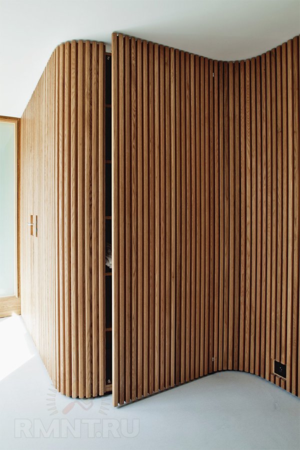 Реечные двери в интерьере: фотоподборка идеи для дома,интерьер и дизайн