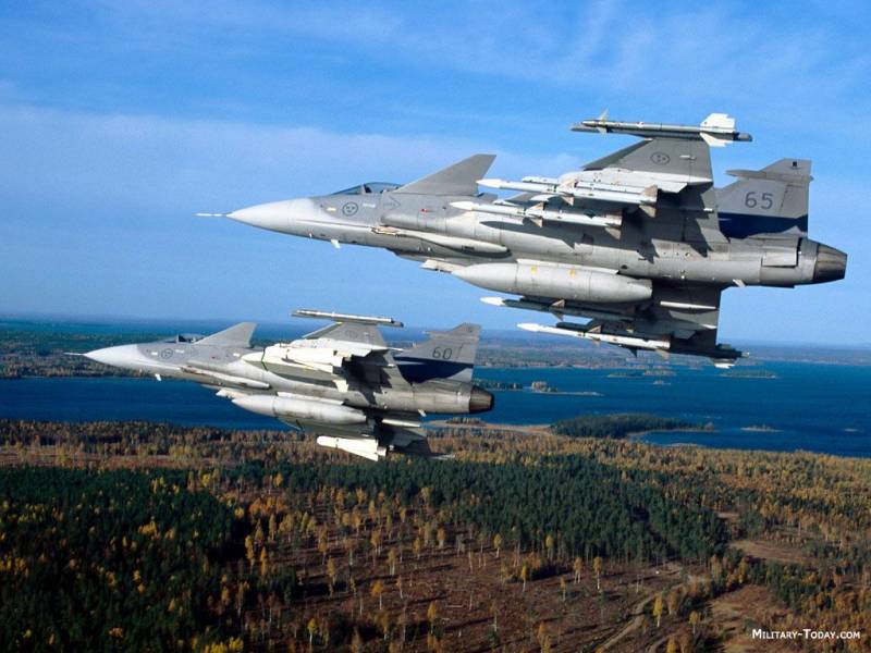 Су-35 против самолетов НАТО ввс