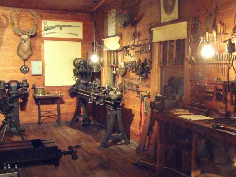 Самогон, мокруха и шесть миллионов стволов. История жизни одного оружейника Самогон, мокруха и шесть миллионов стволов. История жизни одного оружейника история,оружие