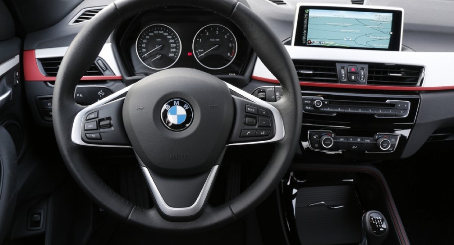 В России начали предлагать удлиненные кроссоверы BMW X5 Автомобили