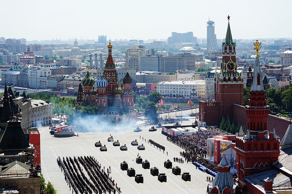 Фотографии день победы красная площадь