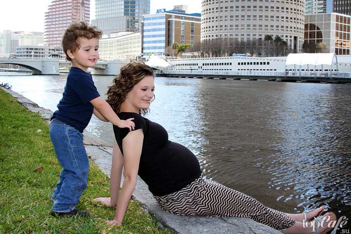 Ребёнок и мать. СС0