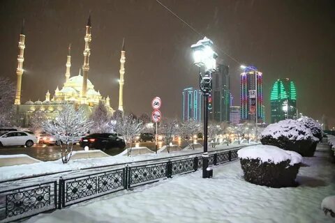 Так выглядит обстановка в центре города в зимнее время.Зимой в столице Чечн...