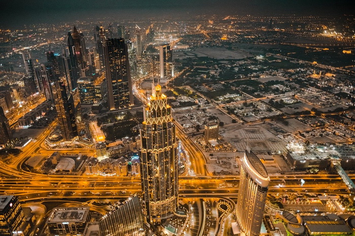 Как и благодаря кому Дубай превратился из небольшого поселения в пустыне в край роскоши и богатства Дубай, Дубае, город, Дубая, здесь, условия, эмирата, государств, населения, большой, прошлого, всего, тратить, самый, головокружительные, нефть, жемчуга, европейцев, главным, линия