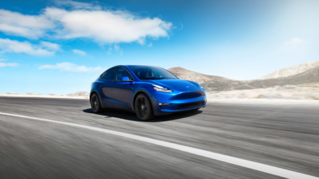 Кроссовер Tesla Model Y оценили в рублях Tesla Model Y,продажи в России