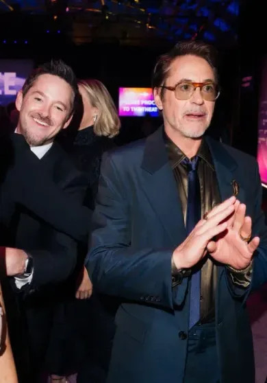 Герман Ларкин показал, как Джиджи Хадид, Сальма Хайек, Пэрис Хилтон, Кристина Агилера и Марго Робби провели время на премии Breakthrough Prize которые, Уильямс, звёзд, мероприятия, Хайек, Мильнер, открытия, который, чтобы, Breakthrough, Хилтон, голливудских, Кристина, церемонии, Честейн, Аффлек, Ларкин, Мишель, Джиджи, вручают