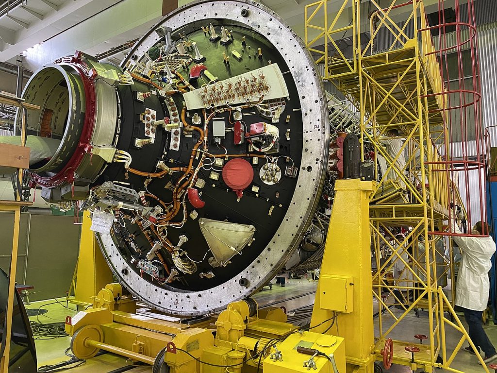 «Наука» в июле 2020 года, перед отправкой на Байконур, где она находится в готовности к запуску / ©Wikimedia Commons