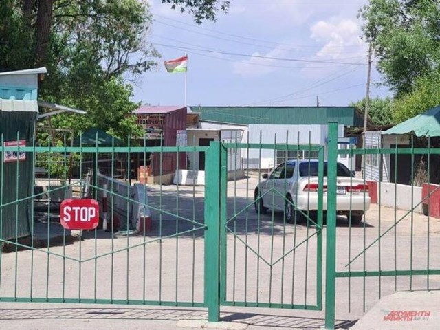 «Русские, помогите!». Почему Россия должна разнимать драки стран экс-СССР? «Русские, помогите!». Почему Россия должна разнимать драки стран экс-СССР? геополитика