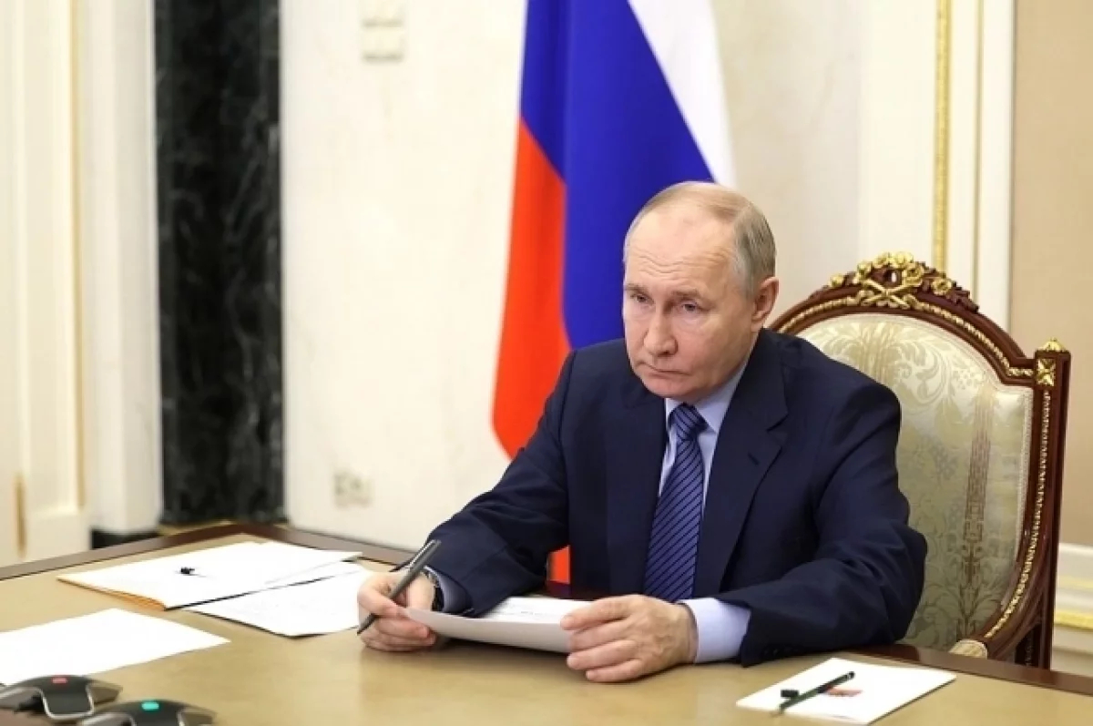 Путин отправился на инаугурацию из рабочего кабинета в Кремле