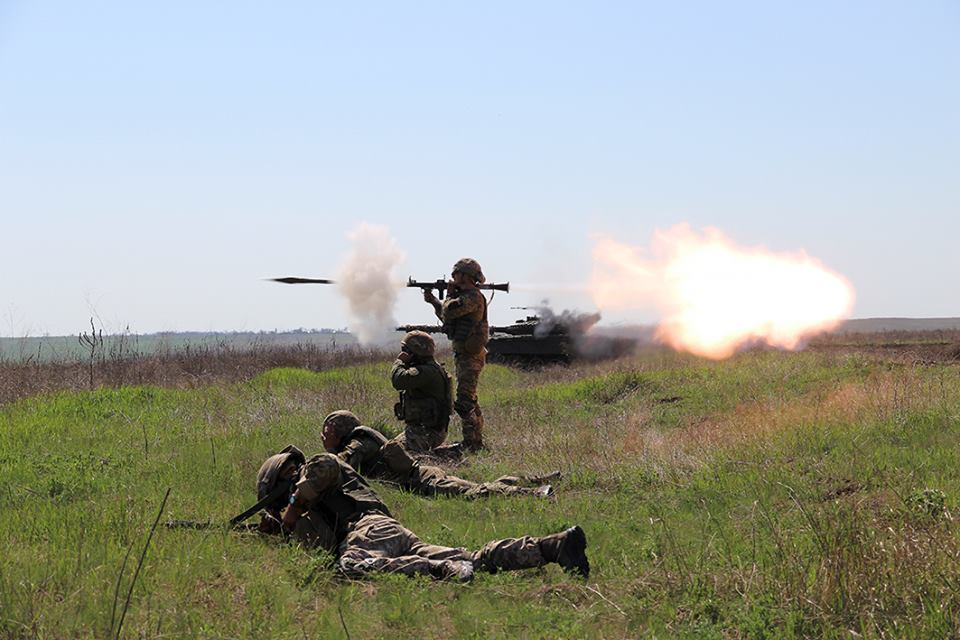 Новости Новороссии: Боевые Сводки от Ополчения ДНР и ЛНР — 28 апреля 2018 года — обновлено Новости Новороссии: Боевые Сводки от Ополчения ДНР и ЛНР — 28 апреля 2018 года — обновлено