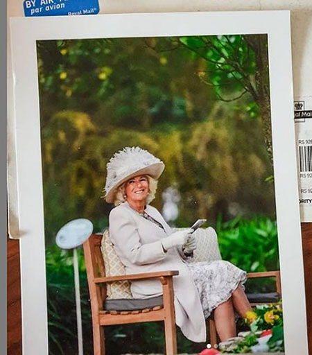 Герцогиня Камилла представила новую открытку со своим участием Герцогиня Камилла представила новую открытку со своим участием Монархи,Британские монархи