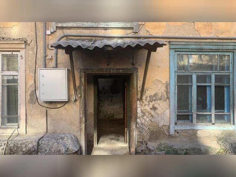 Жители аварийного дома в Чите не могут добиться расселения