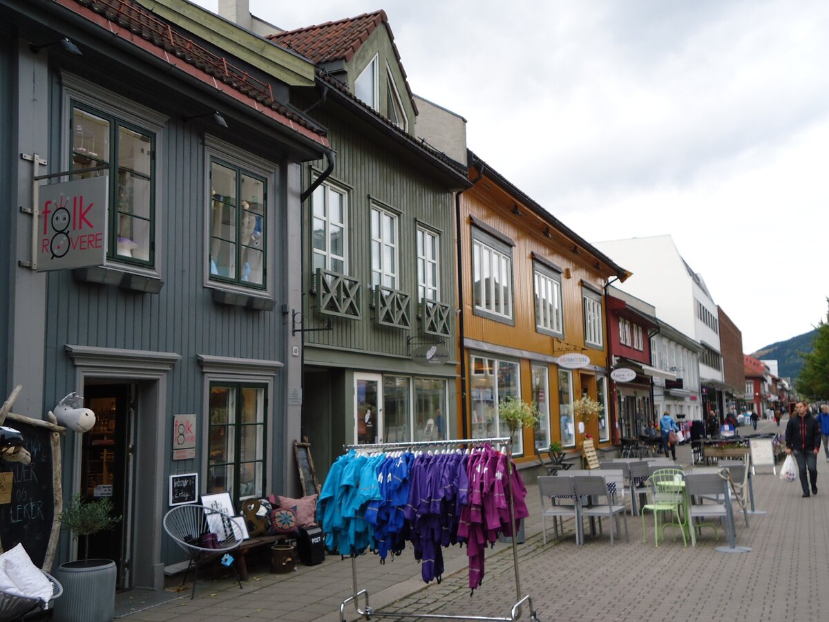 Как живется людям в норвежской провинции? Посмотрим на дома жителей Лиллехаммера архитектура,где и как,деревня,кто,Норвегия