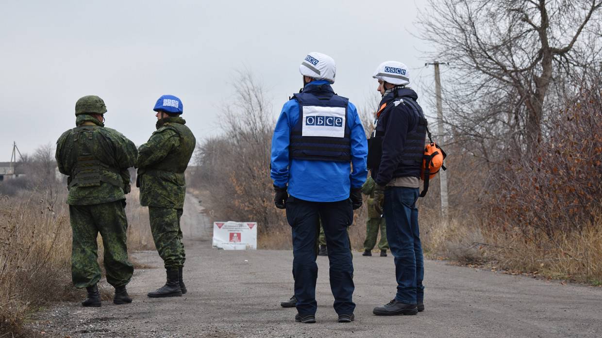 Мониторинговая группа ОБСЕ готовится к эвакуации с Украины