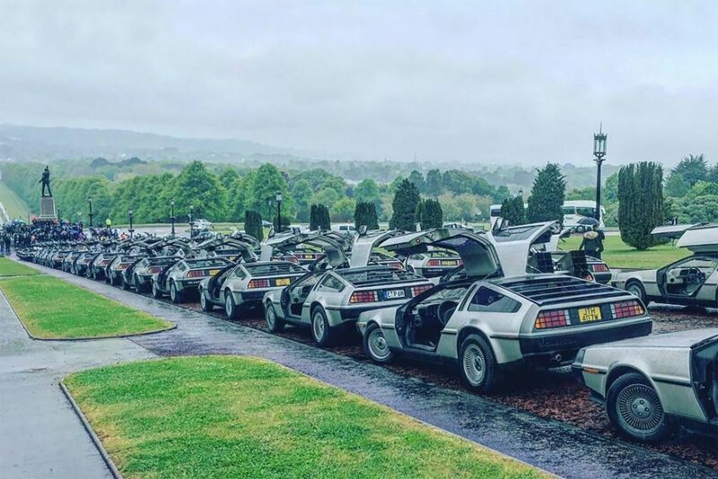 Автомобиль эпохи: легендарные и нестареющие DeLorean DMC-12 delorean dmc-12, авто, автомобили, автомобиль, машина, назад в будущее, фильм, фото