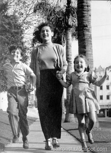 Джо Дассен: В нирване песен Джо Дассен,ностальгия,шоу-бизнес