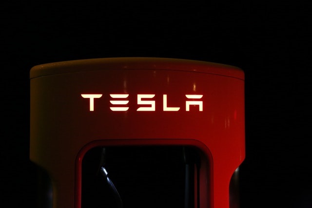 Tesla к 30 сентября представит прототип человекоподобного робота - Маск