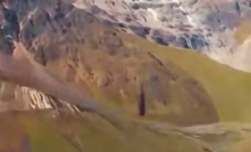 Насколько далеко укатится шина, если кинуть ее с вершины горы