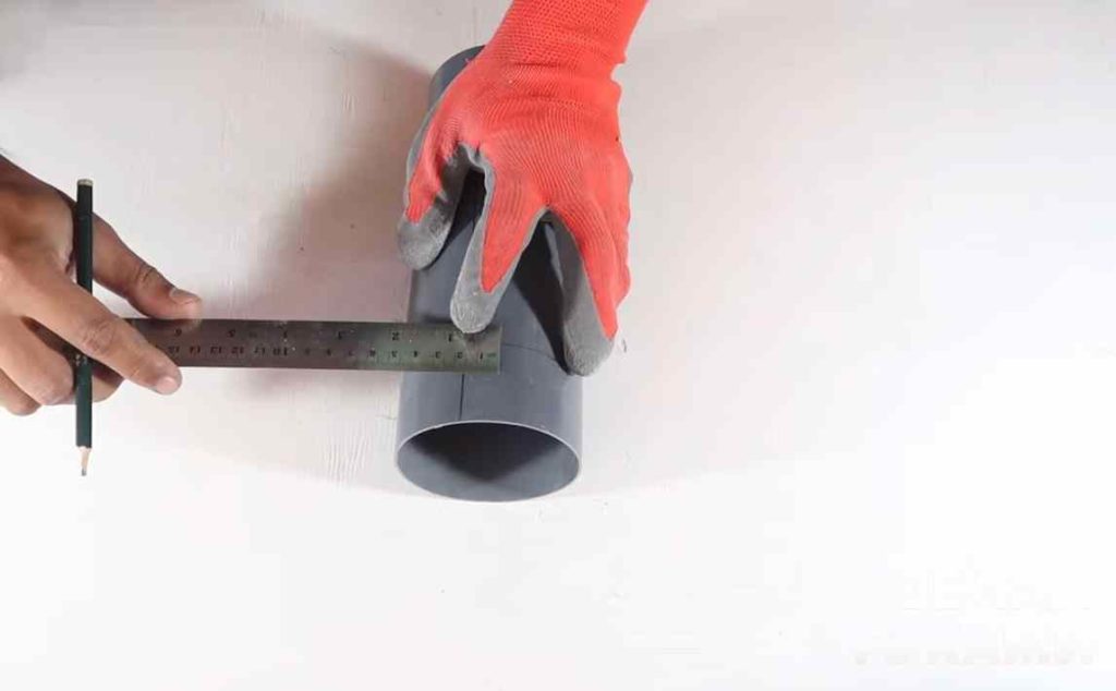 Классный ночник своими руками из отрезка пластиковой трубы Классный ночник своими руками из отрезка пластиковой трубы сделай сам