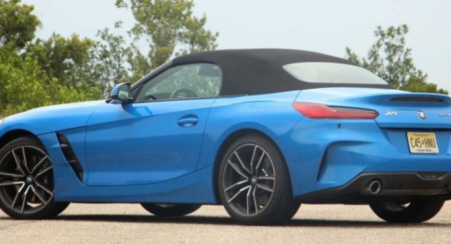 BMW решил полностью прекратить продажи родстера Z4 с МКПП BMW решил полностью прекратить продажи родстера Z4 с МКПП Автомобили