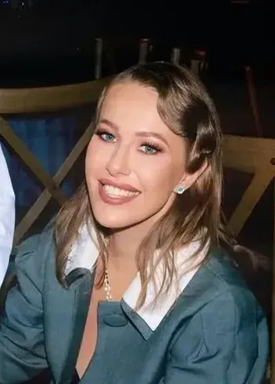 «Просто похудела»: Ксения Собчак ответила на слухи о пластике