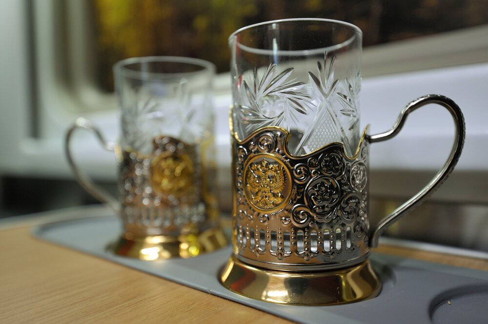 НЕУДОБНО ПОЛУЧИЛОСЬ. ИСТОРИИ ИНОСТРАНЦЕВ, ВПЕРВЫЕ УВИДЕВШИХ РУССКИЙ PLATZKART россия